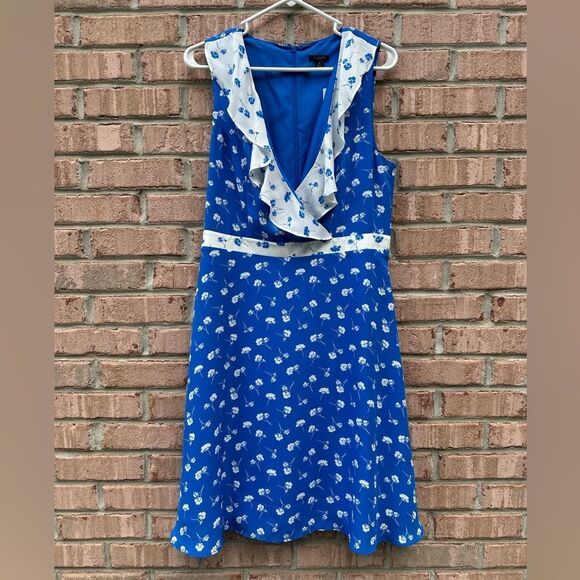 Ann Taylor Factory Dresses & Skirts - Ann Taylor Factory NWT Blue Floral Sleeveless Dress